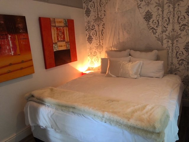To Let 2 Bedroom Property for Rent in Clifton Western Cape